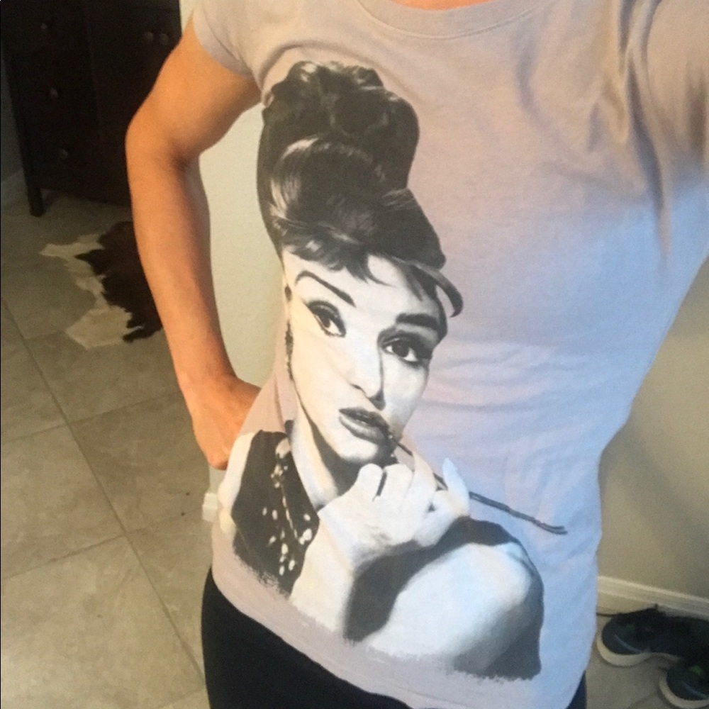 Like New Audrey Hepburn Cotton T-shirt  size M